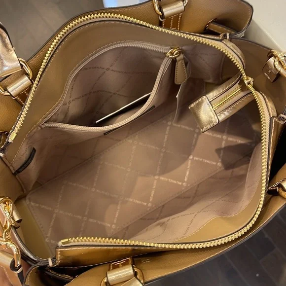 MICHAEL KORS 
Reed Large CZ Graphic Logo Belted Satchel
Vanilla /Pale Gold 
NWT - Picture 5 of 16